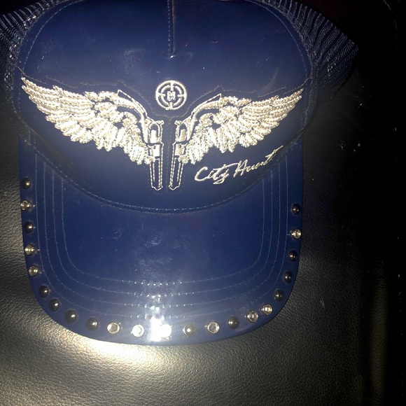 City hunters hat never worn - Picture 1 of 4